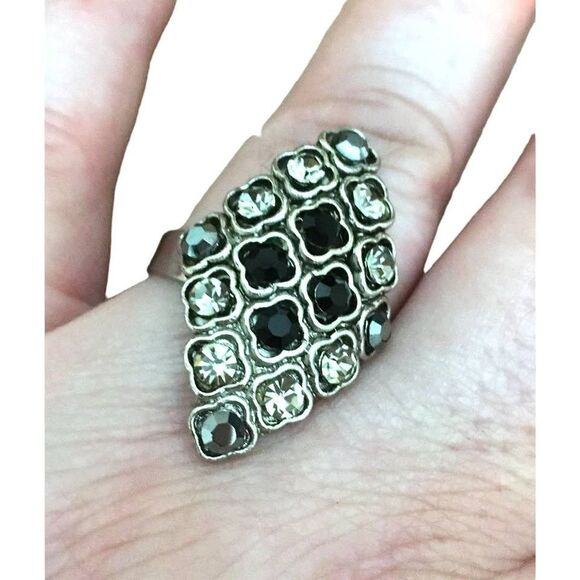 Black and Clear Rhinestone Cluster Adjustable Ring - Picture 2 of 3